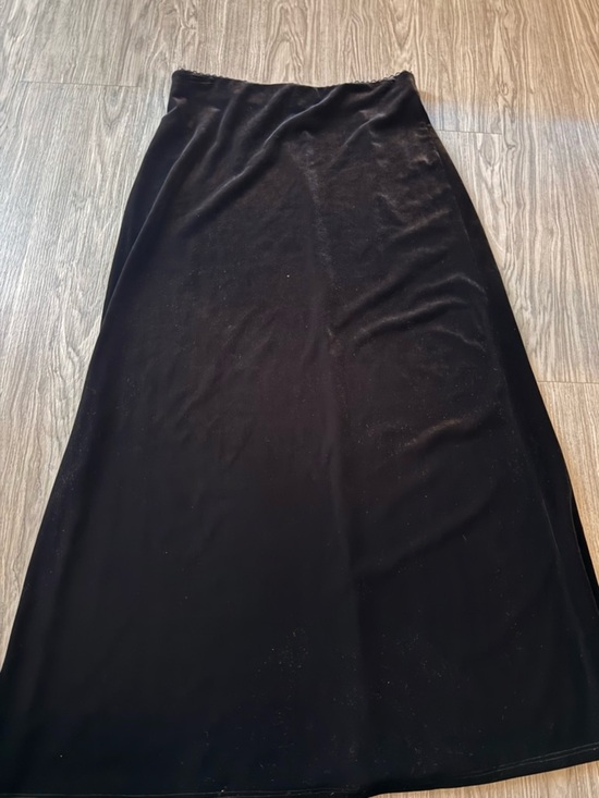 Max Studio Dresses & Skirts - Max Studio Black Maxi Skirt - Flowing A-Line Silhouette velvet